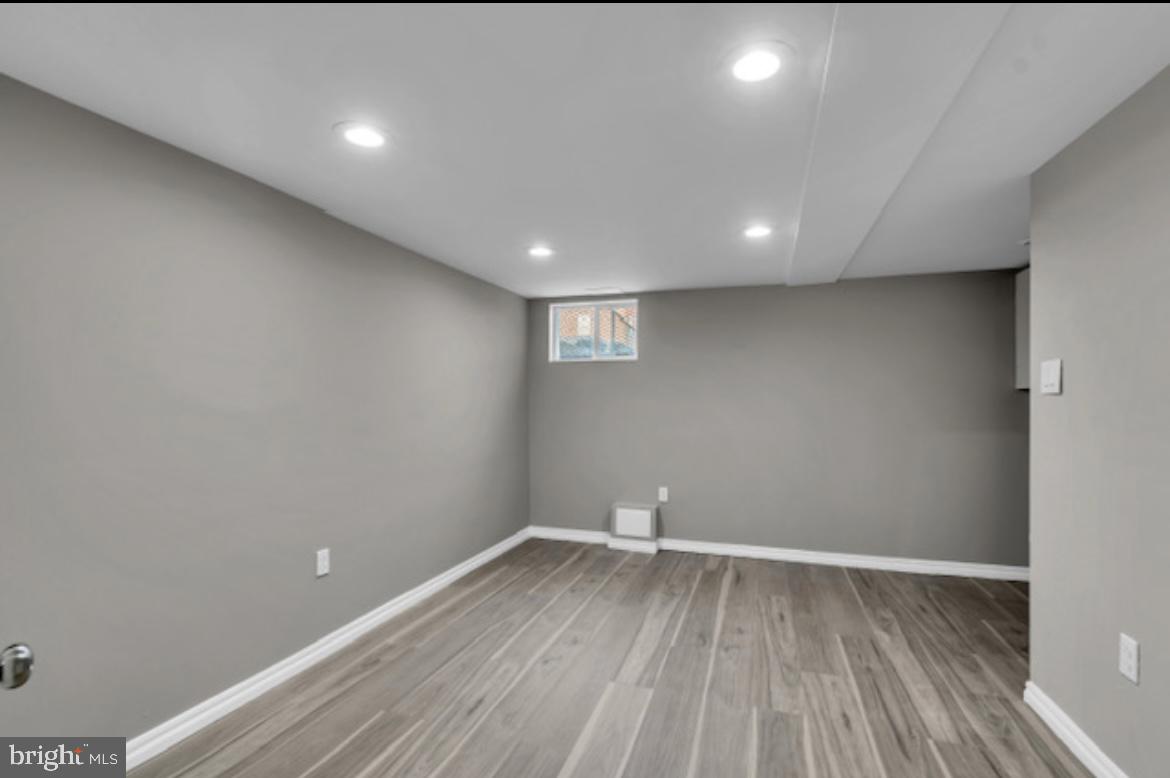 2923 EDGECOMBE CIRCLE N