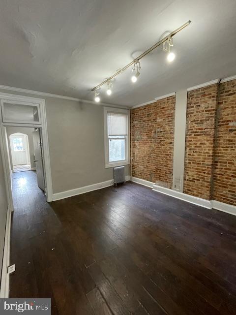 825 W 35TH STREET