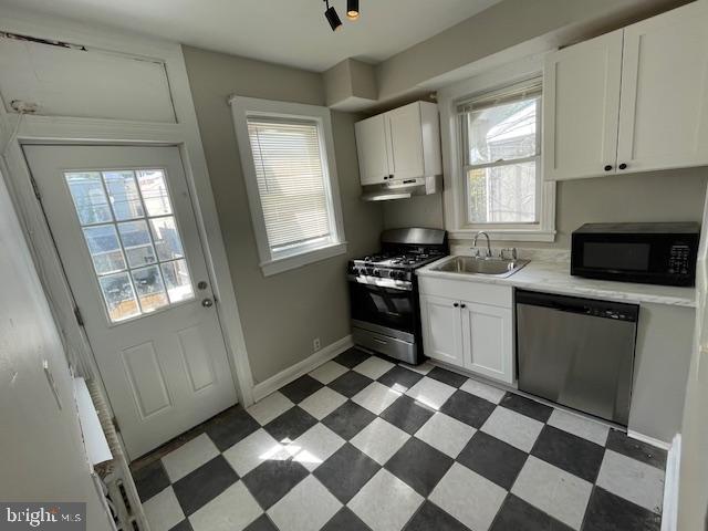 825 W 35TH STREET