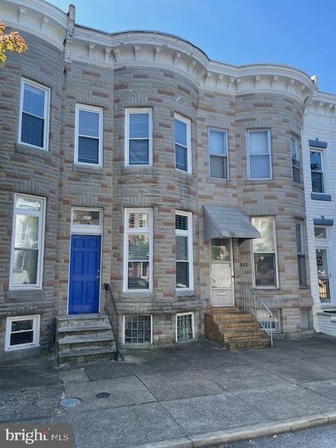 825 W 35TH STREET