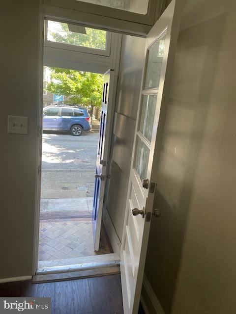825 W 35TH STREET