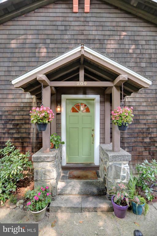 204 LONGWOOD RD,CITY