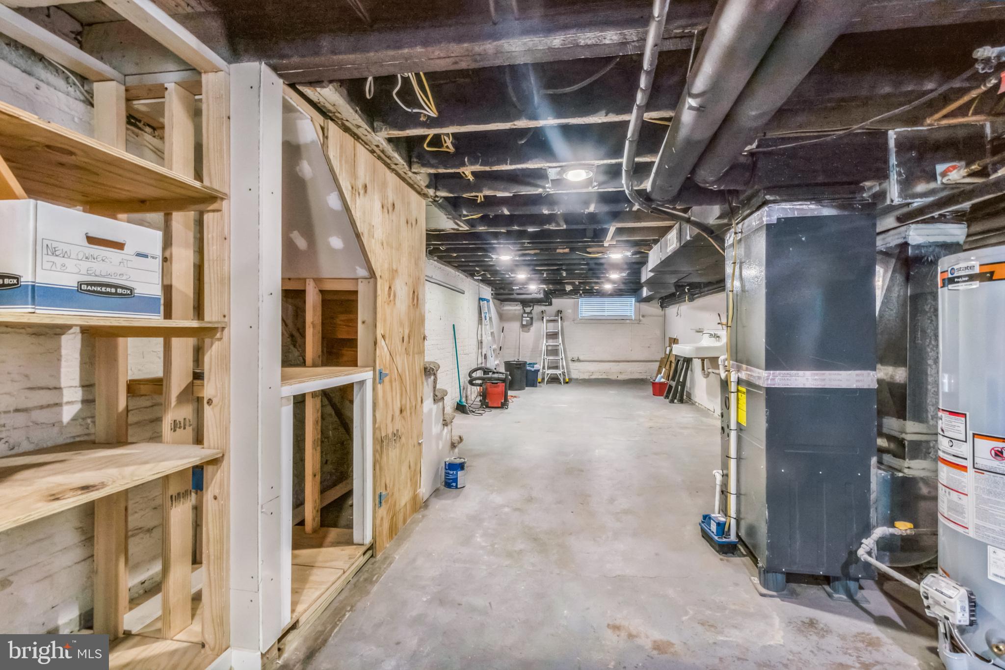 718 S ELLWOOD AVENUE