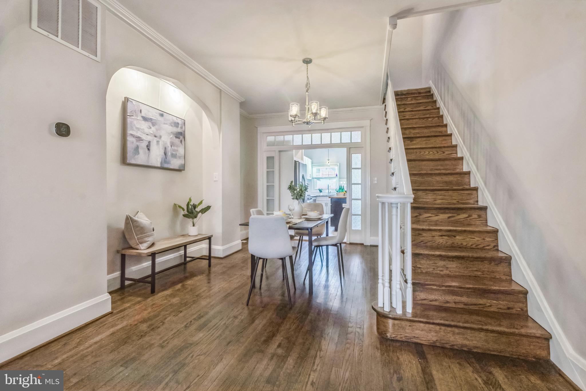 718 S ELLWOOD AVENUE