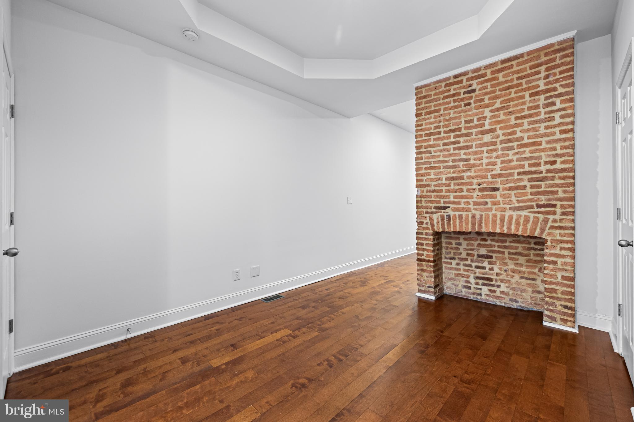 1510 N BOND STREET