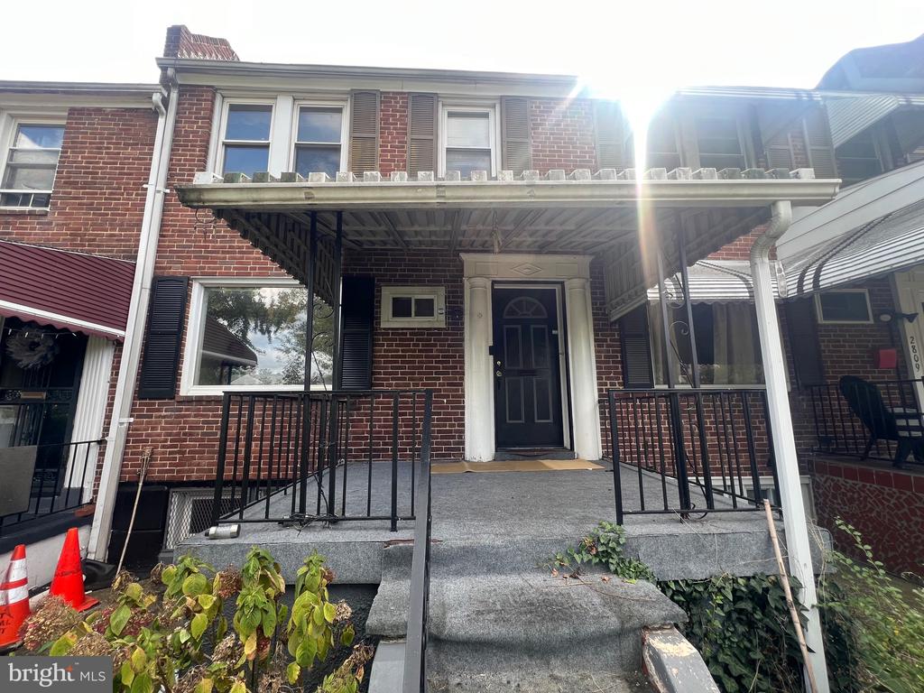 2811 E FEDERAL STREET