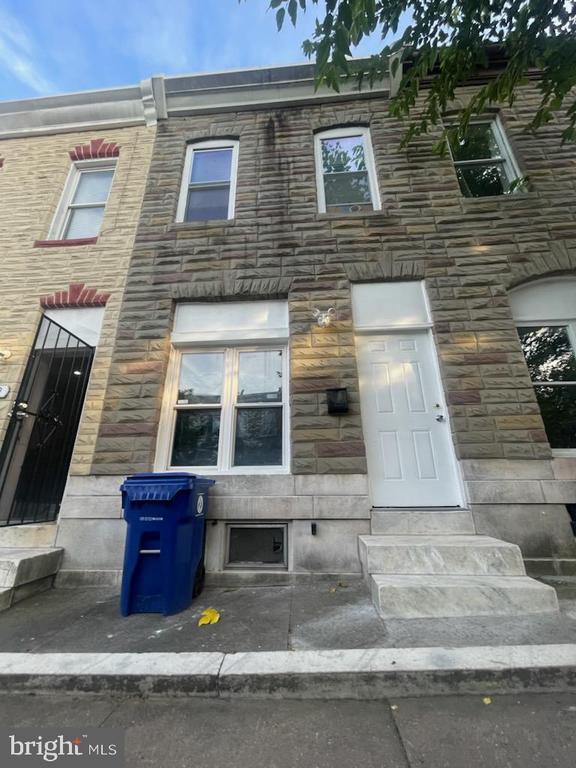 1807 E LAFAYETTE AVENUE