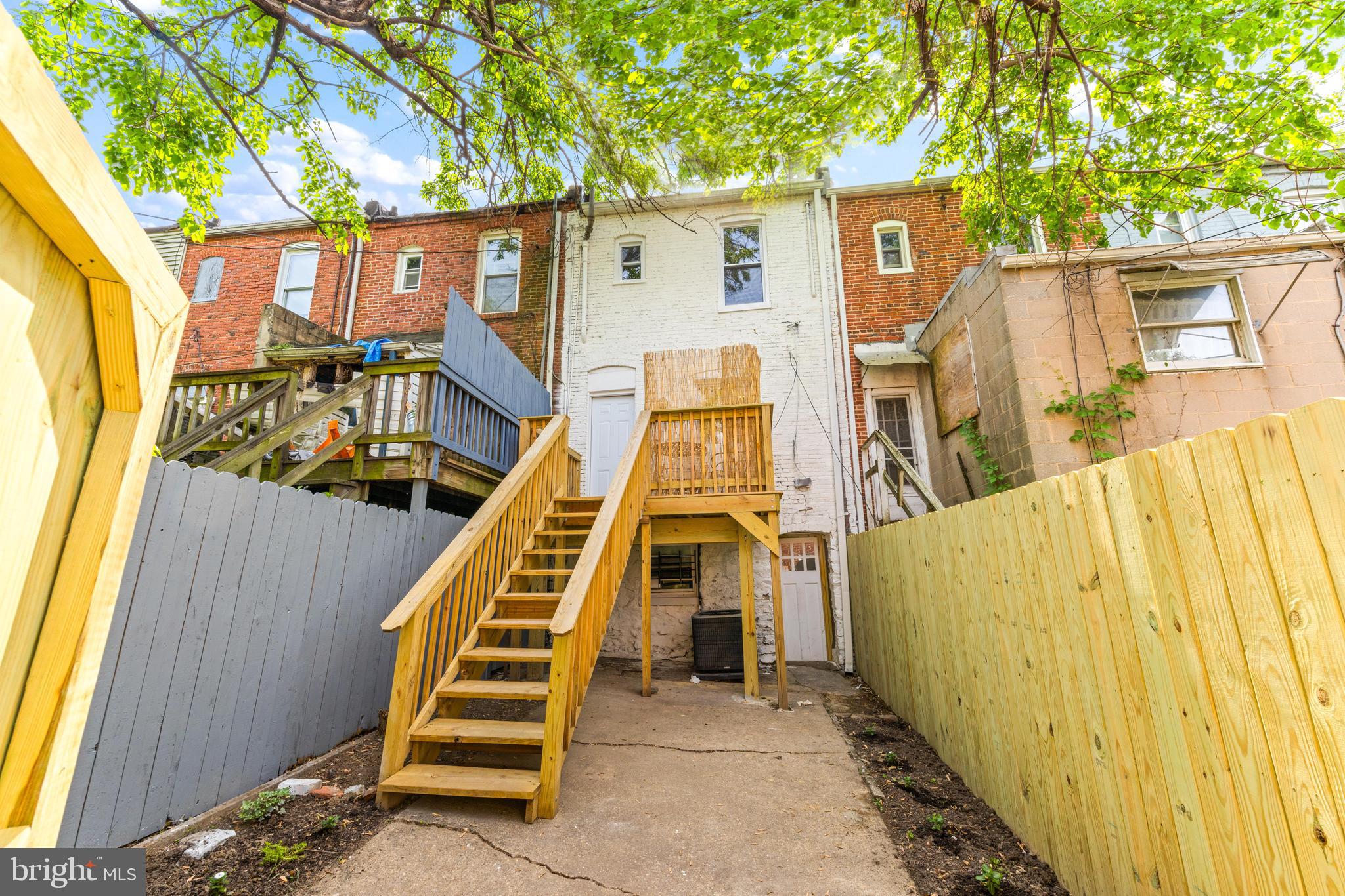 3104 ELLERSLIE AVENUE