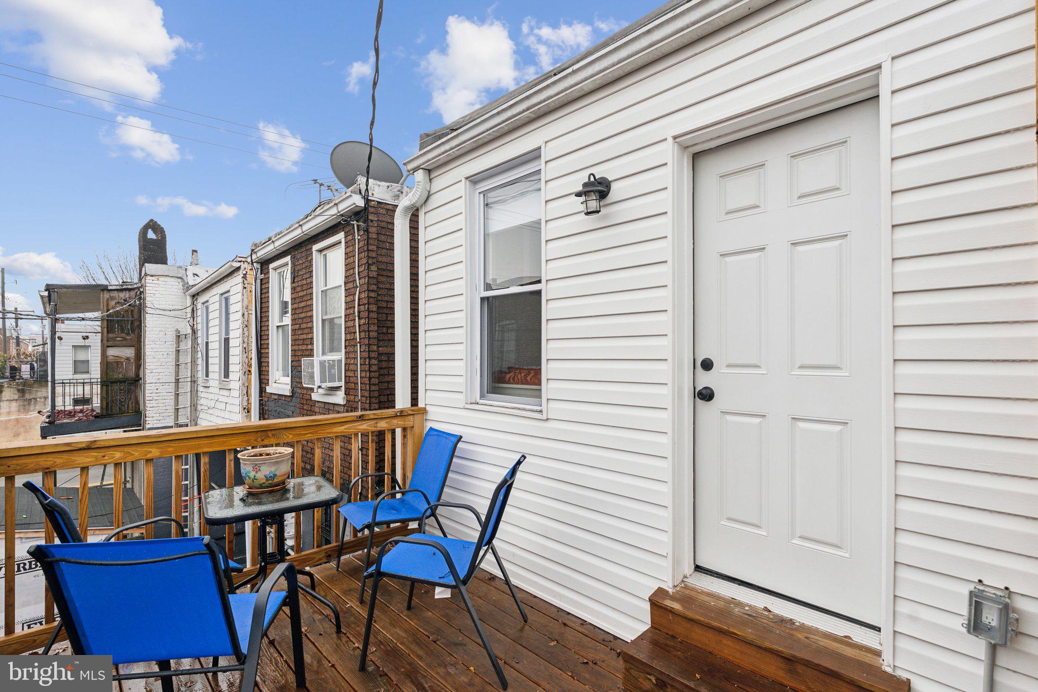 407 N LAKEWOOD AVENUE