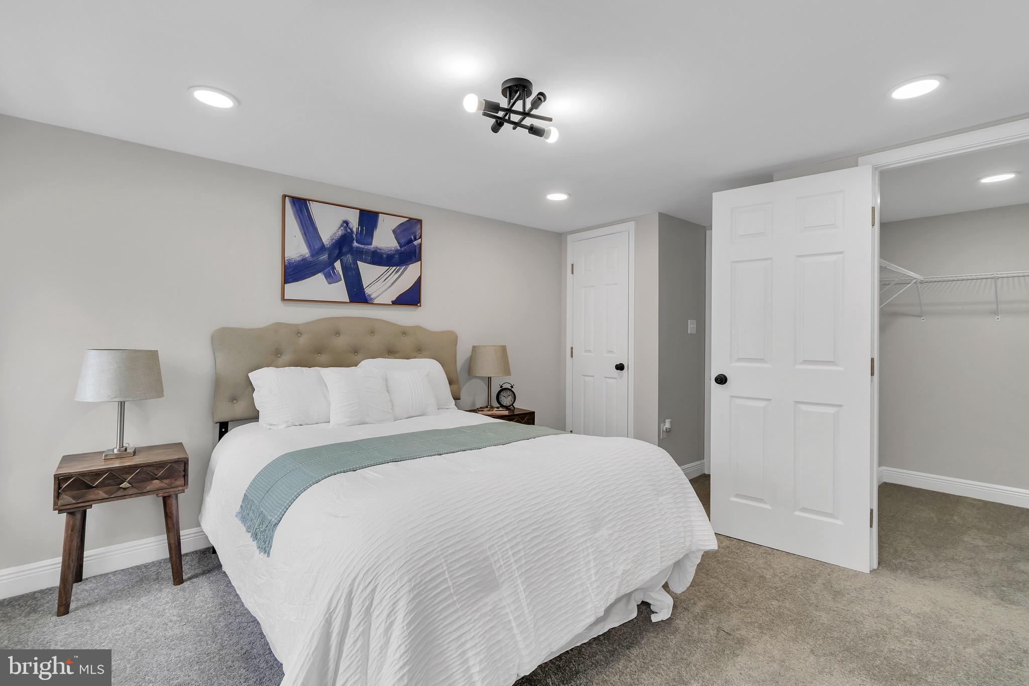 1110 N FULTON AVENUE