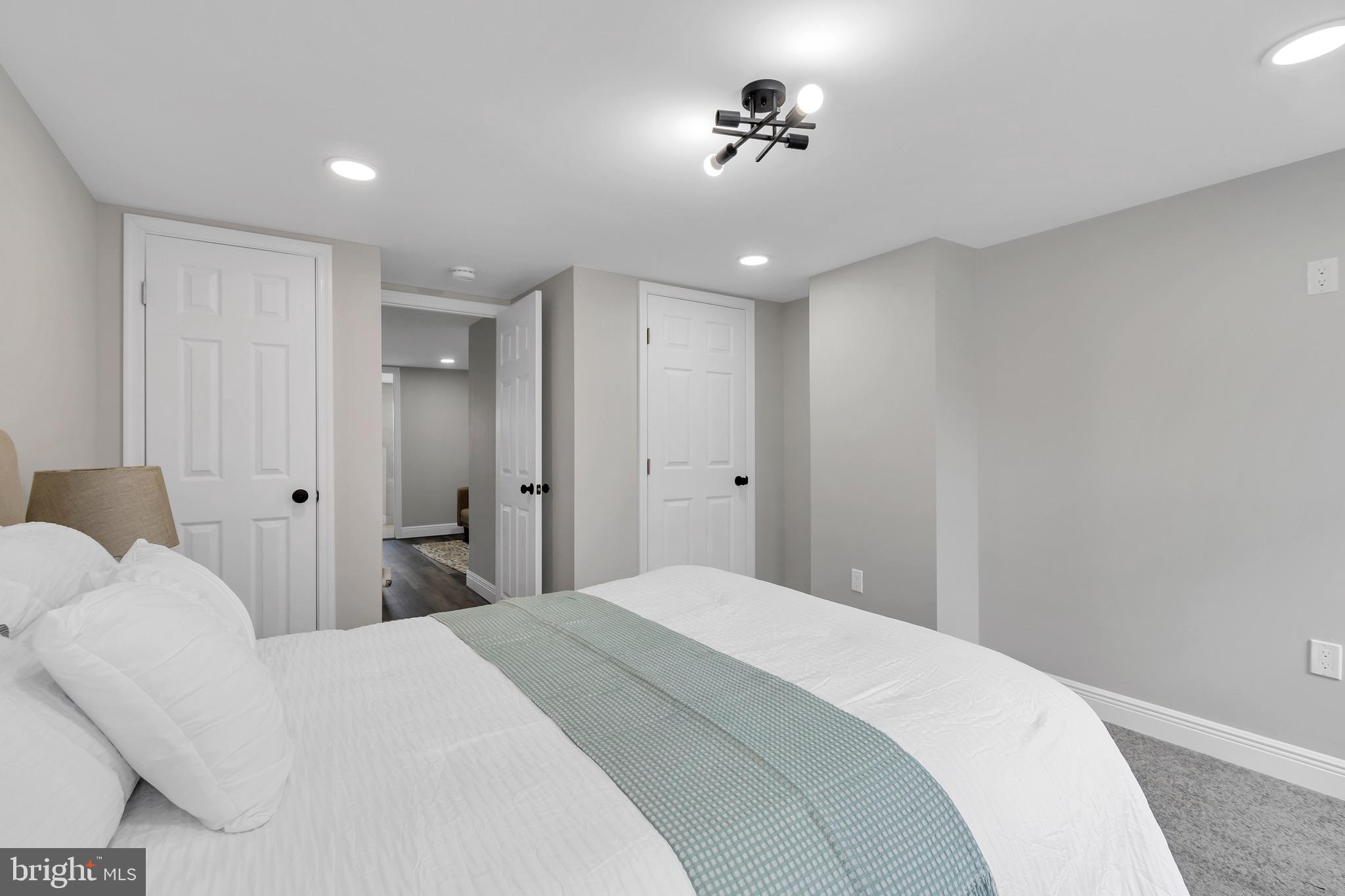 1110 N FULTON AVENUE