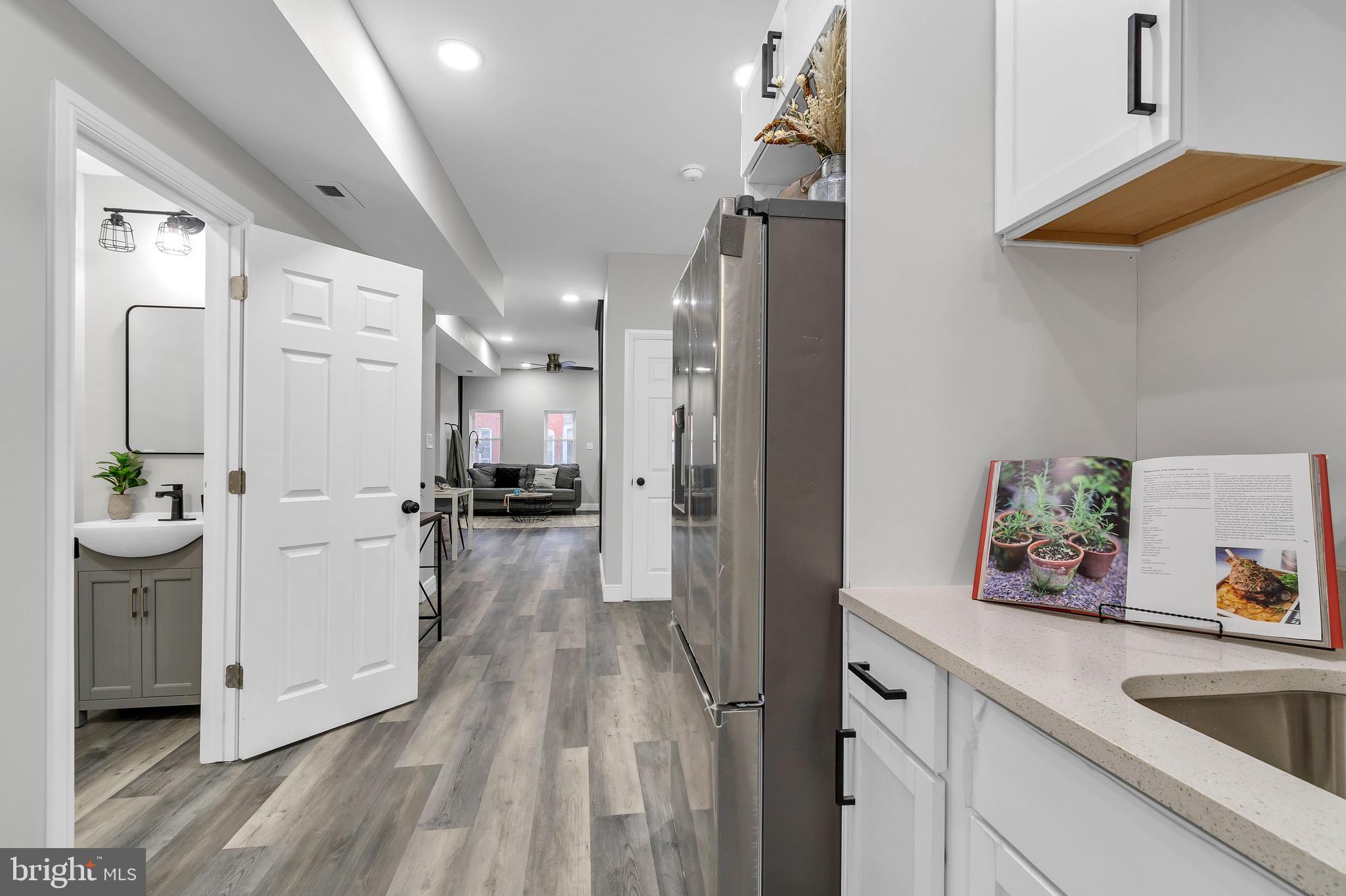 1110 N FULTON AVENUE