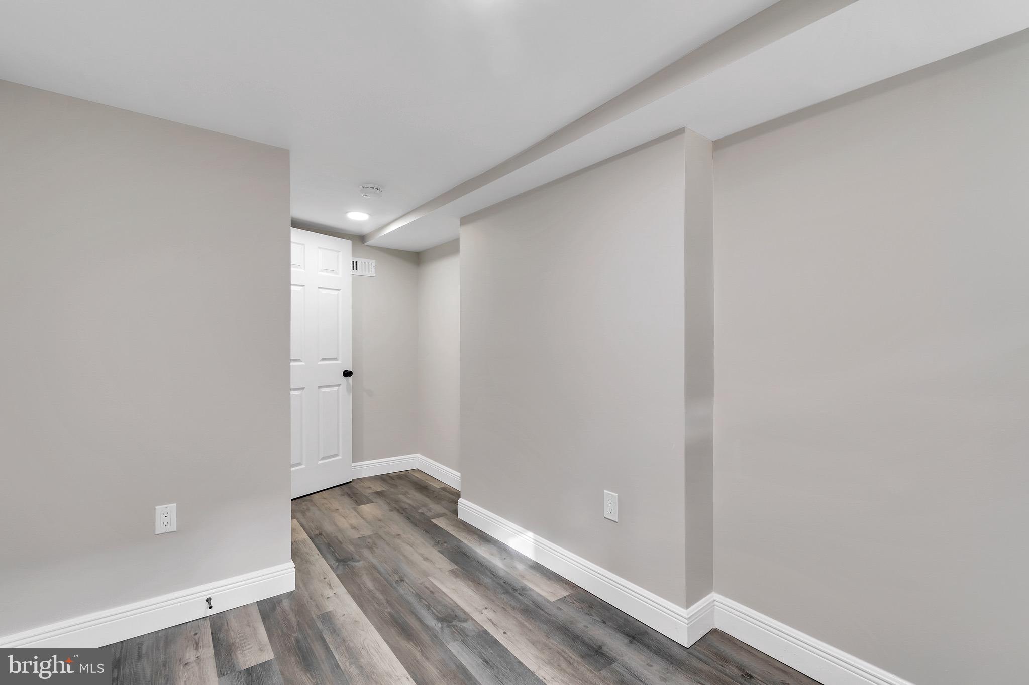 1110 N FULTON AVENUE