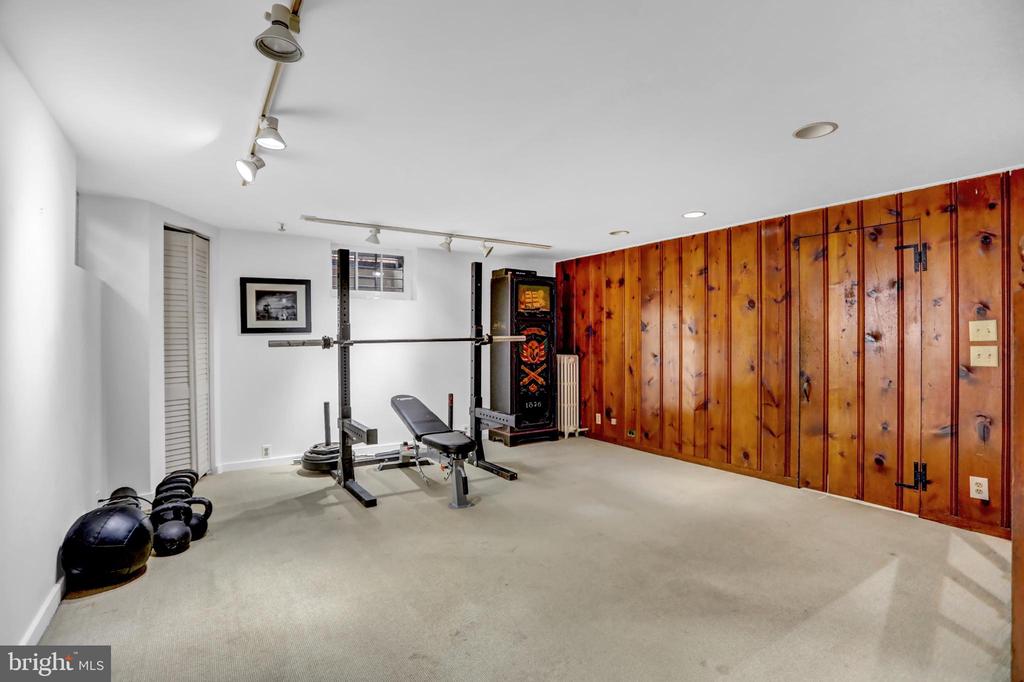 5008 BROADMOOR ROAD