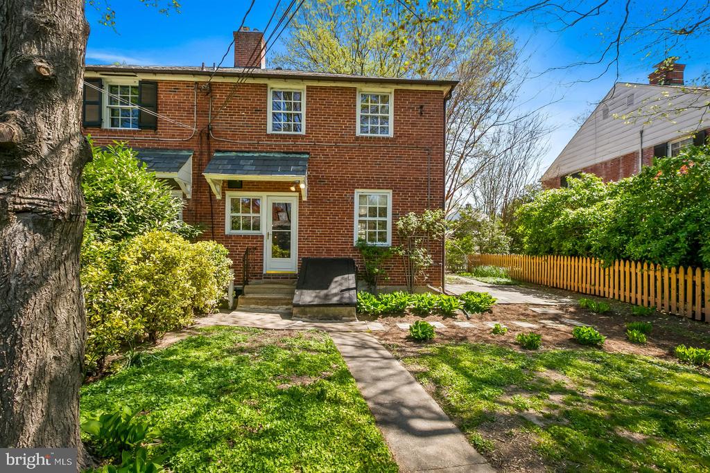 5008 BROADMOOR ROAD