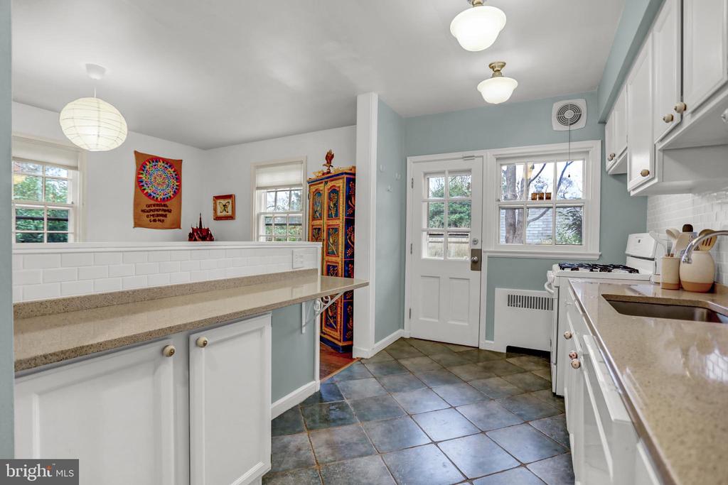 5008 BROADMOOR ROAD