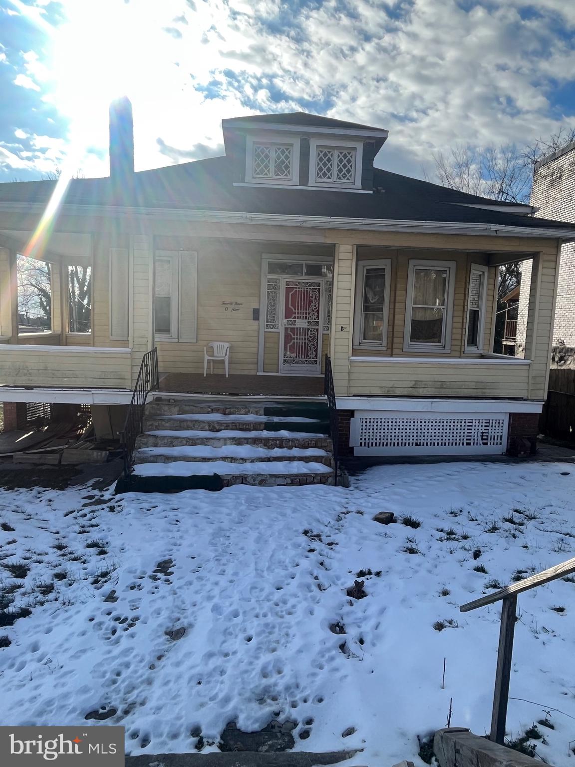 2409 OSWEGO AVENUE
