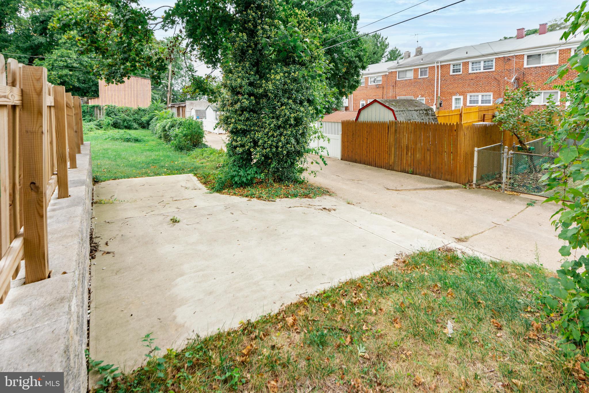 1010 ROLAND HEIGHTS AVENUE