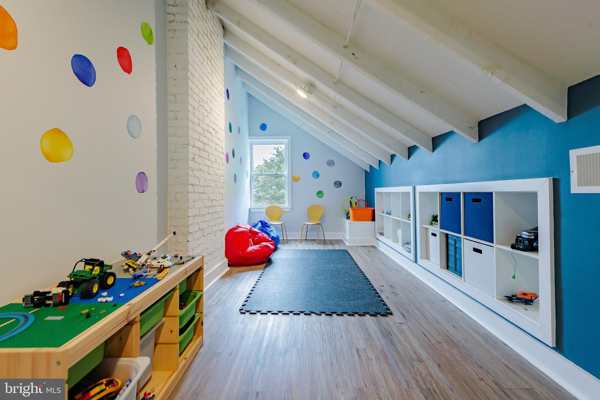 1010 ROLAND HEIGHTS AVENUE