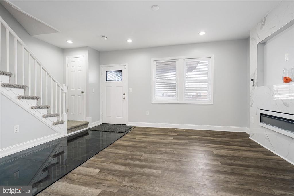3834 DERBY MANOR DRIVE