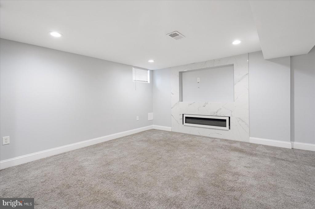 3834 DERBY MANOR DRIVE
