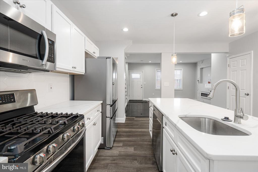 3834 DERBY MANOR DRIVE