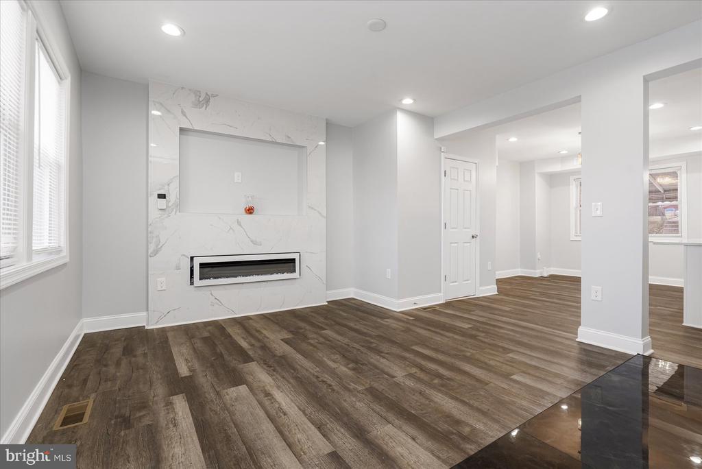 3834 DERBY MANOR DRIVE