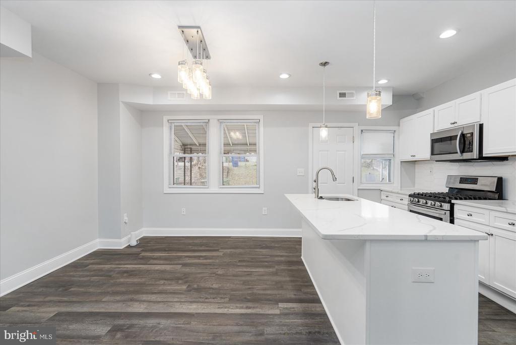 3834 DERBY MANOR DRIVE