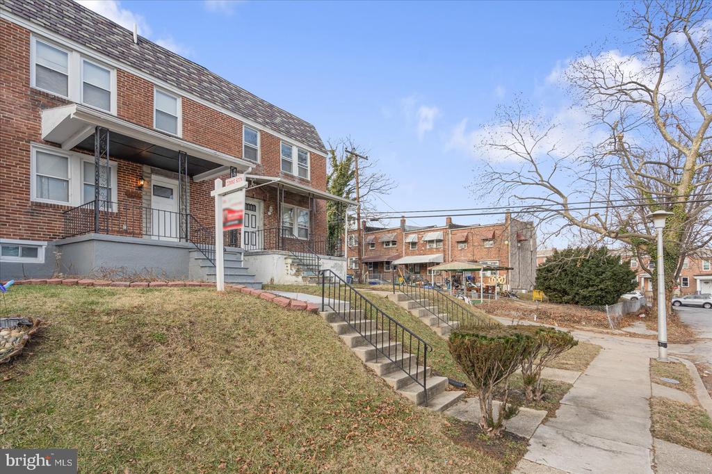 3834 DERBY MANOR DRIVE