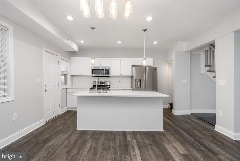 3834 DERBY MANOR DRIVE