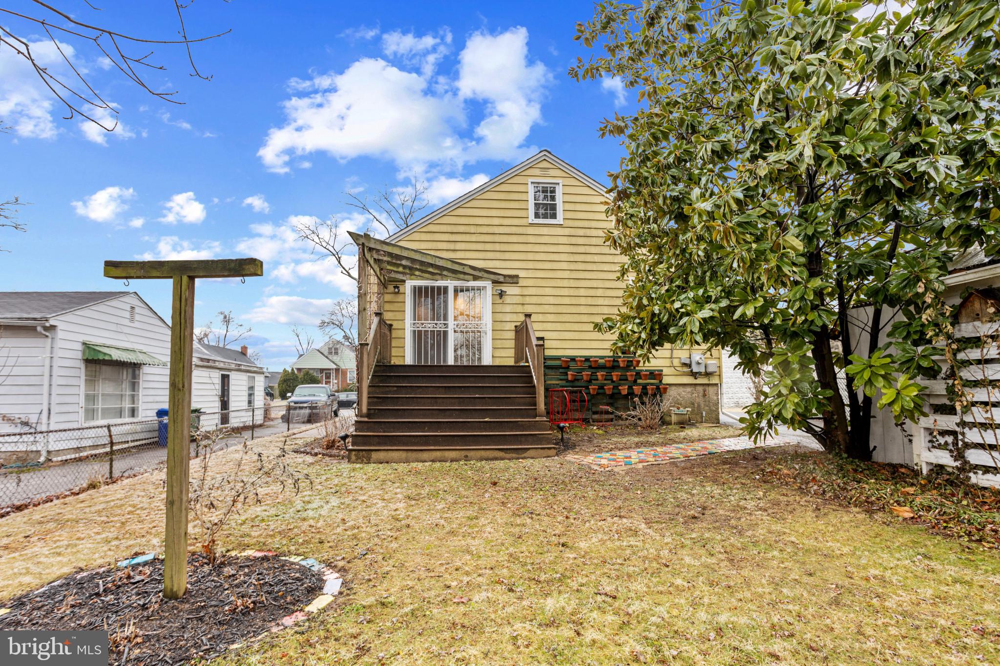 3204 CLEARVIEW AVENUE