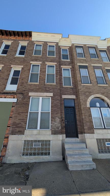 1201 N FULTON AVENUE