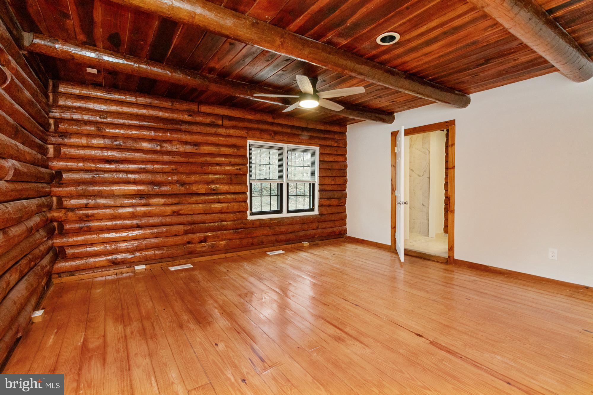 2315 LYNDHURST AVENUE