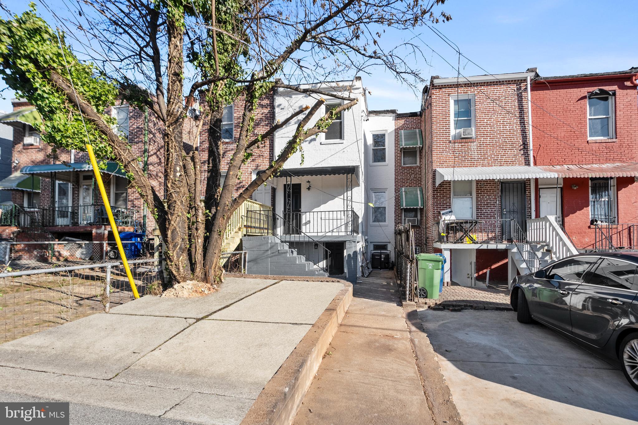 2849 MAYFIELD AVENUE