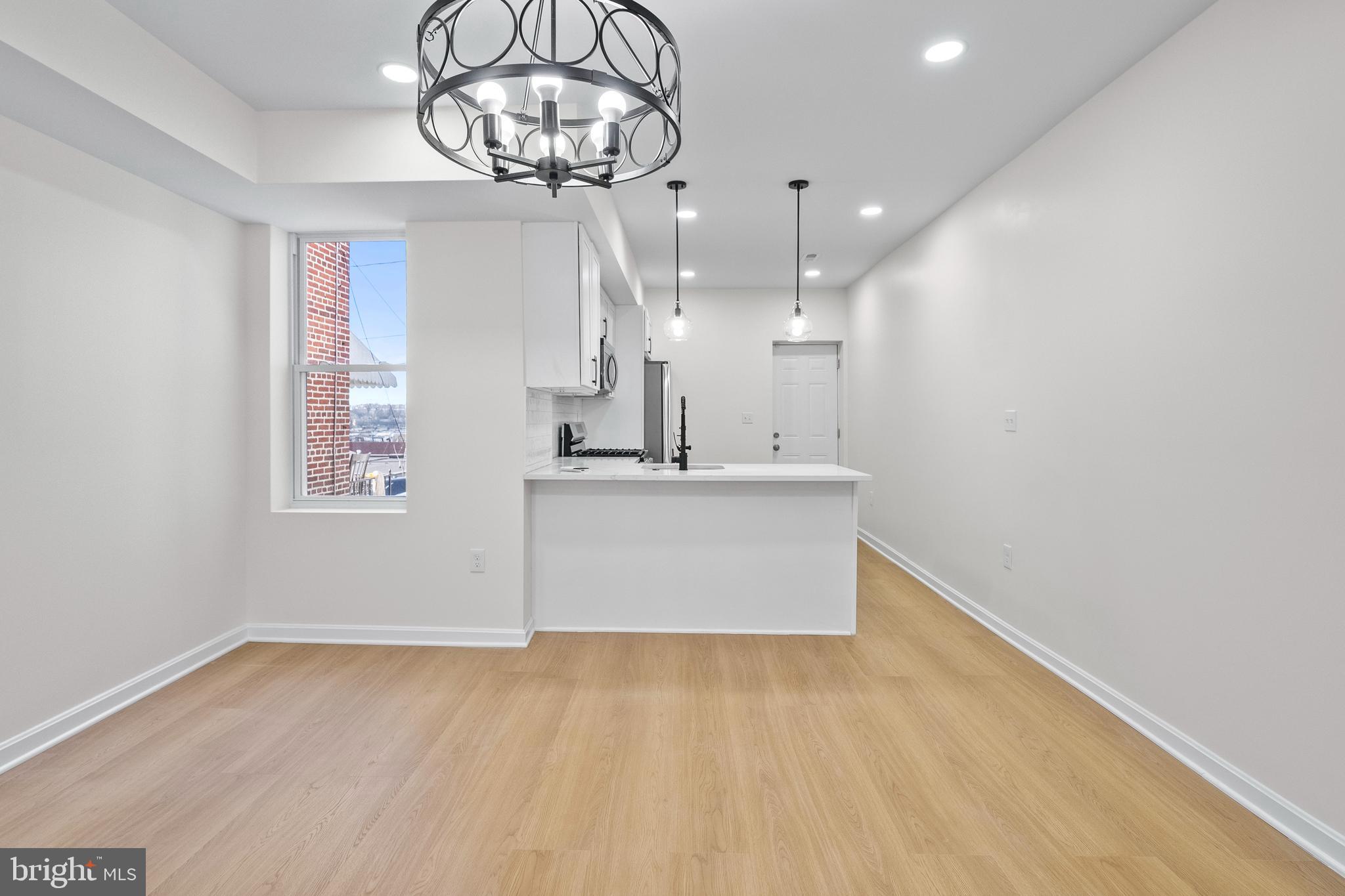 2849 MAYFIELD AVENUE