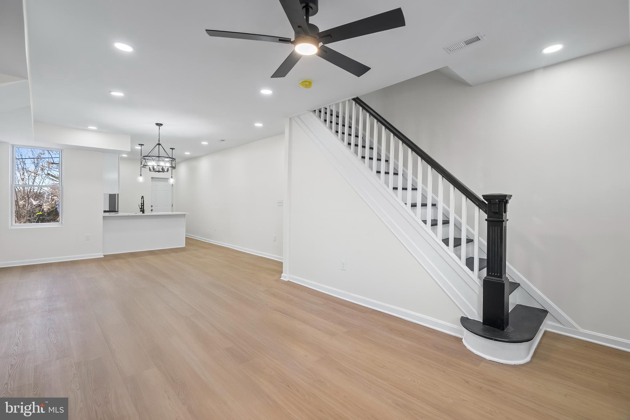 2849 MAYFIELD AVENUE