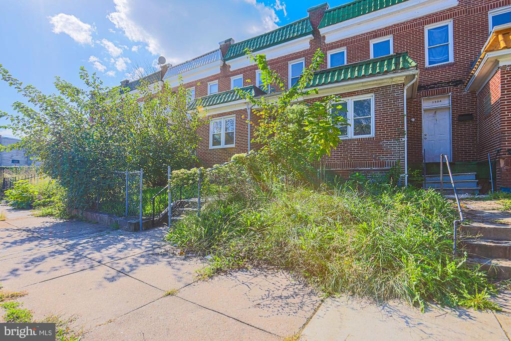 3506 LUCILLE AVENUE E