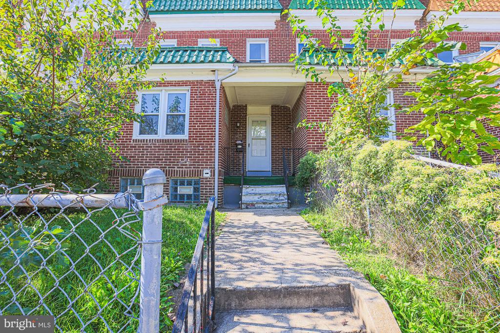 3506 LUCILLE AVENUE E