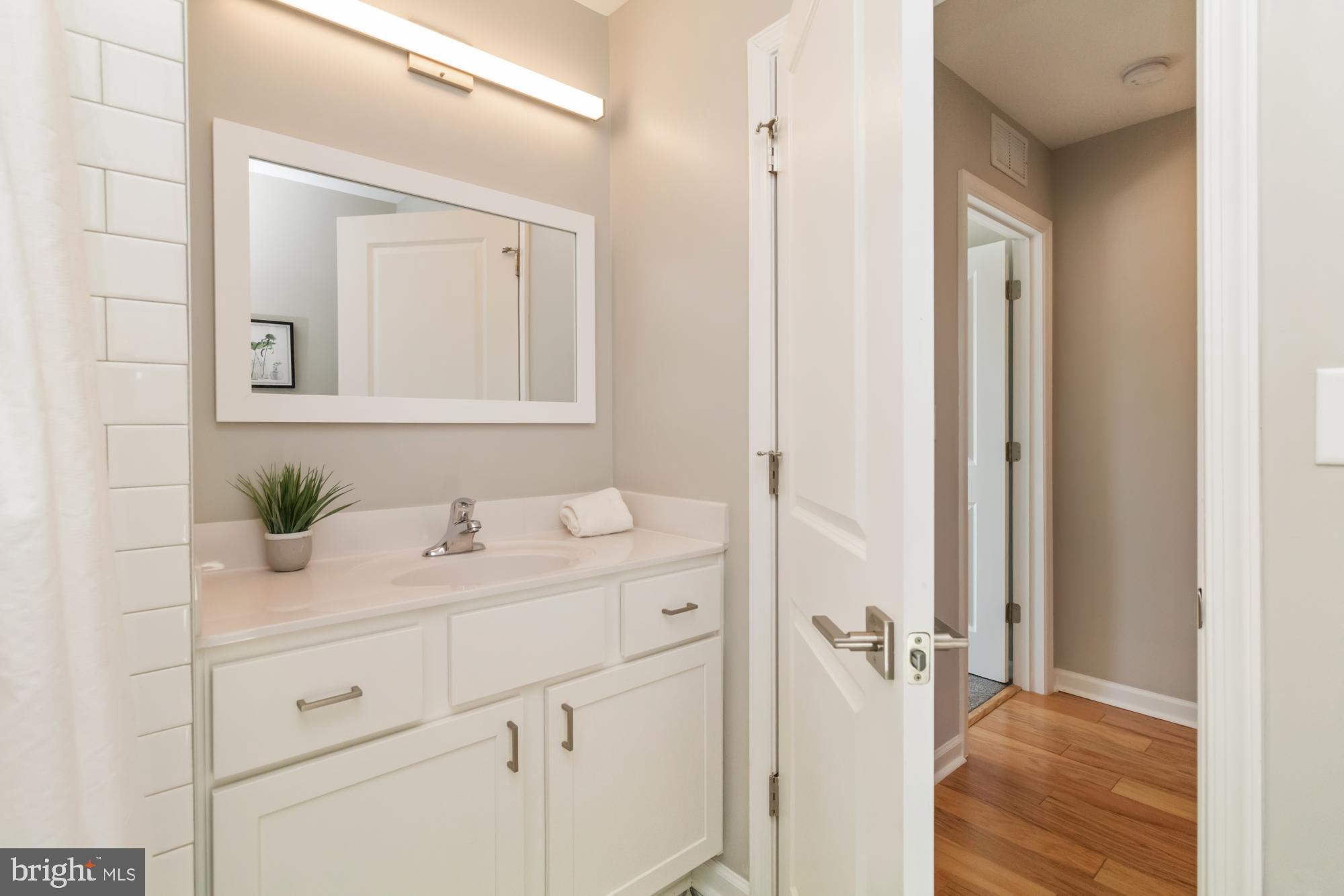 1707 E PRESTON STREET