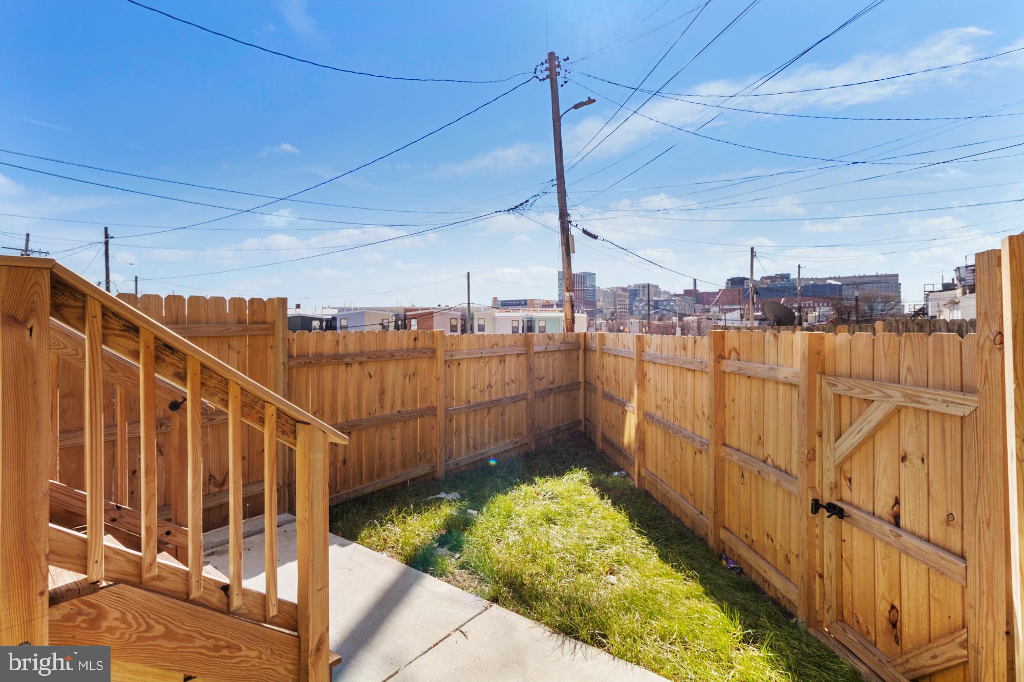 1707 E PRESTON STREET