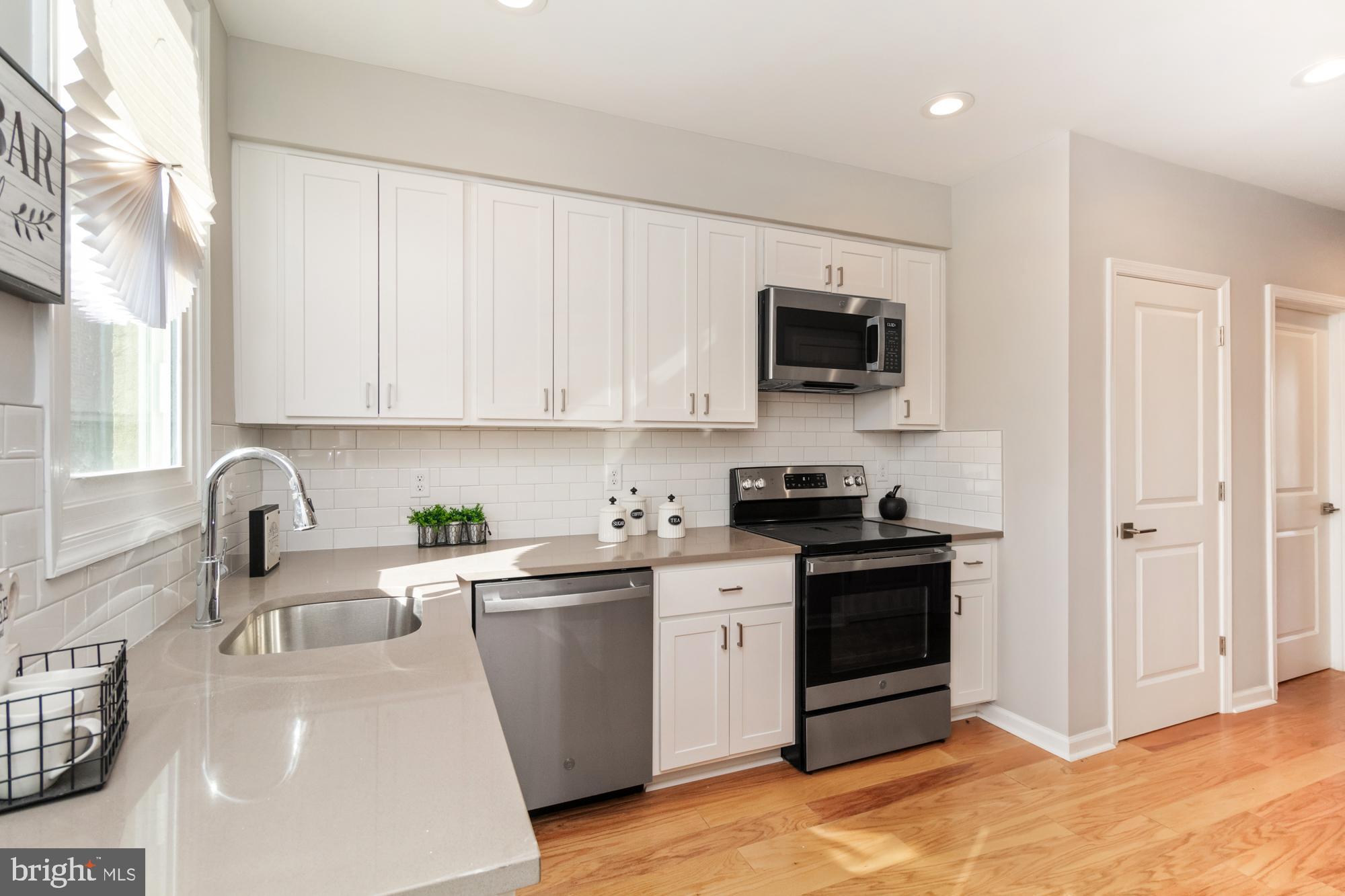 1707 E PRESTON STREET