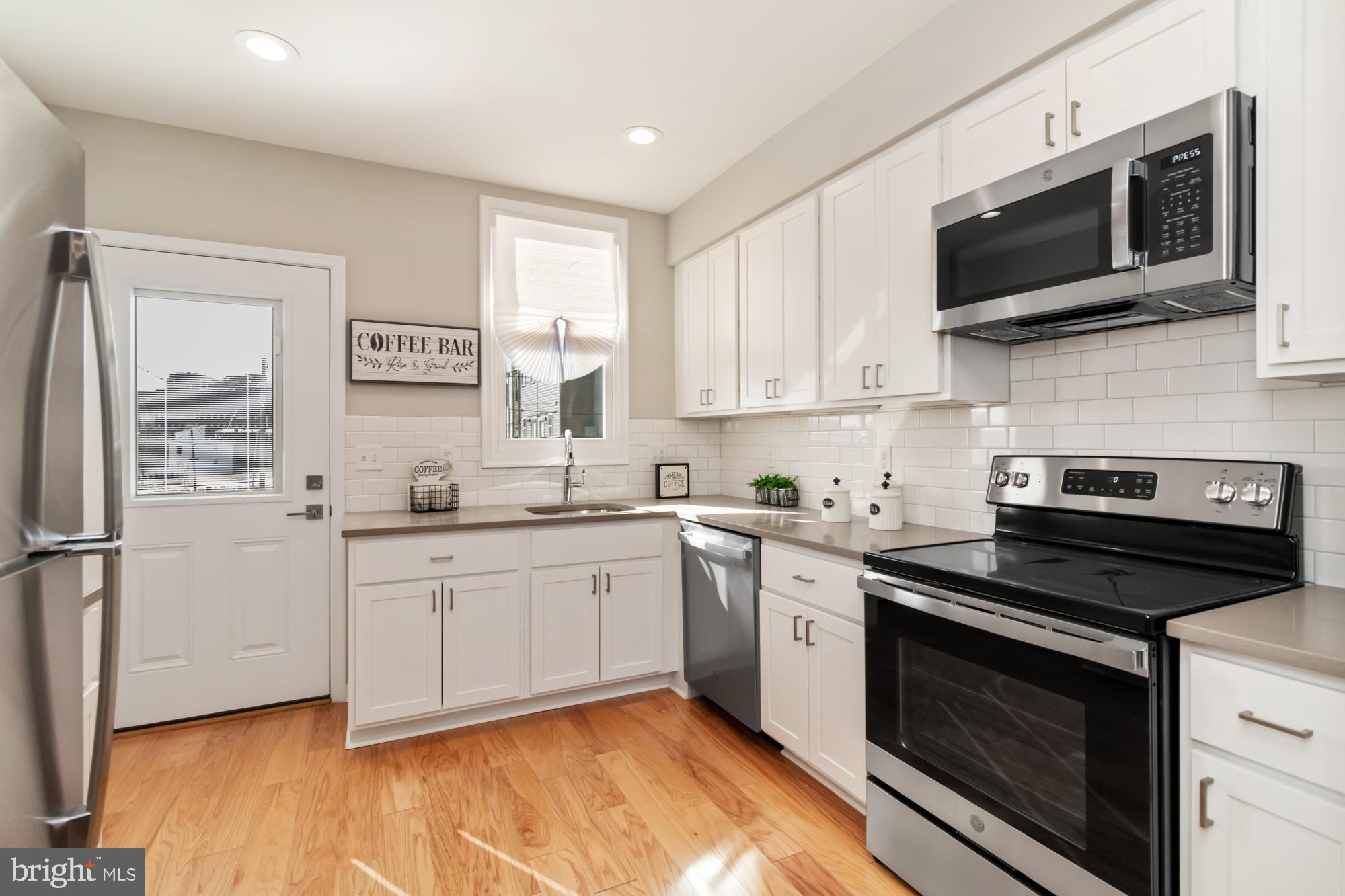 1707 E PRESTON STREET