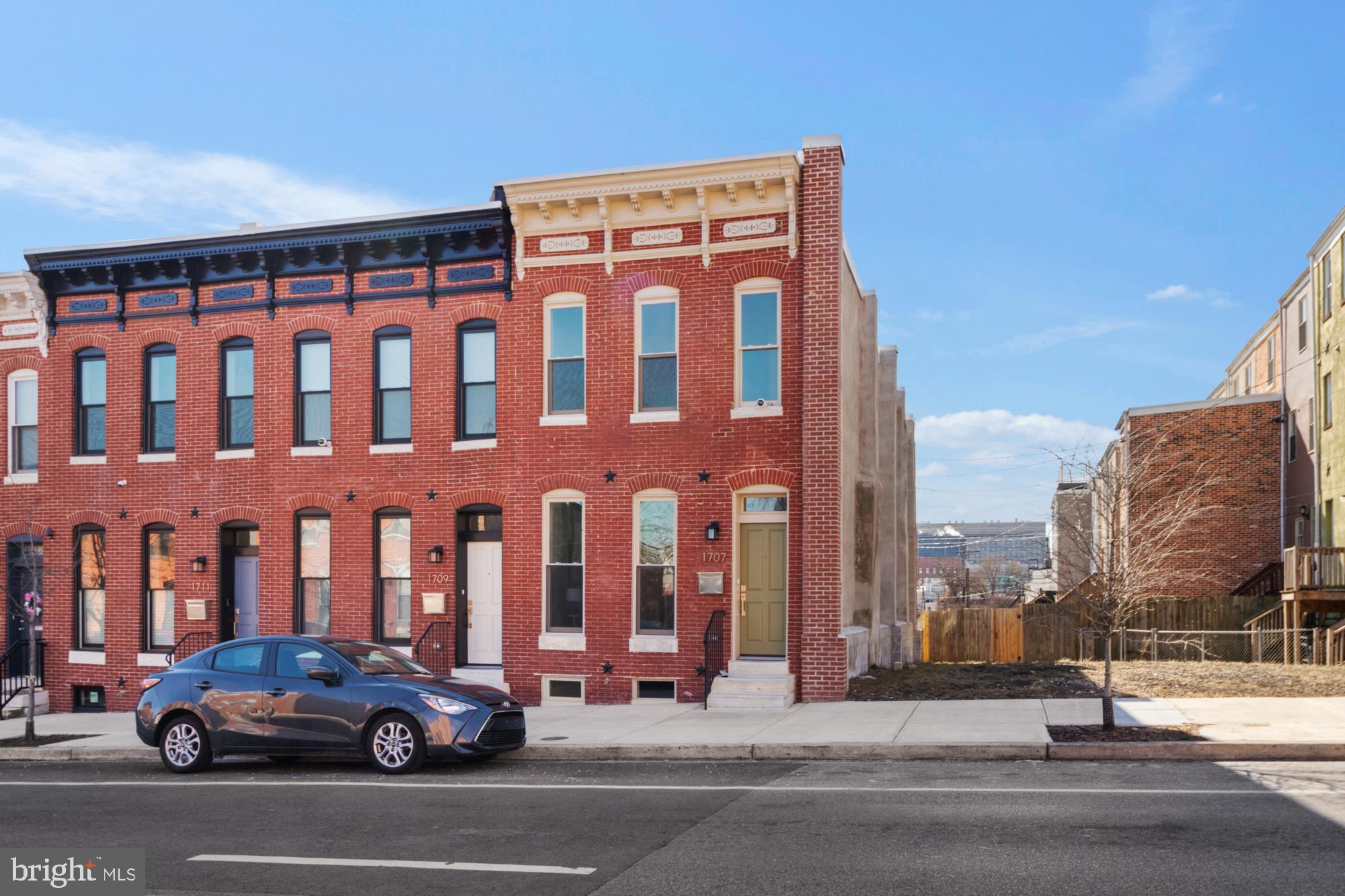 1707 E PRESTON STREET