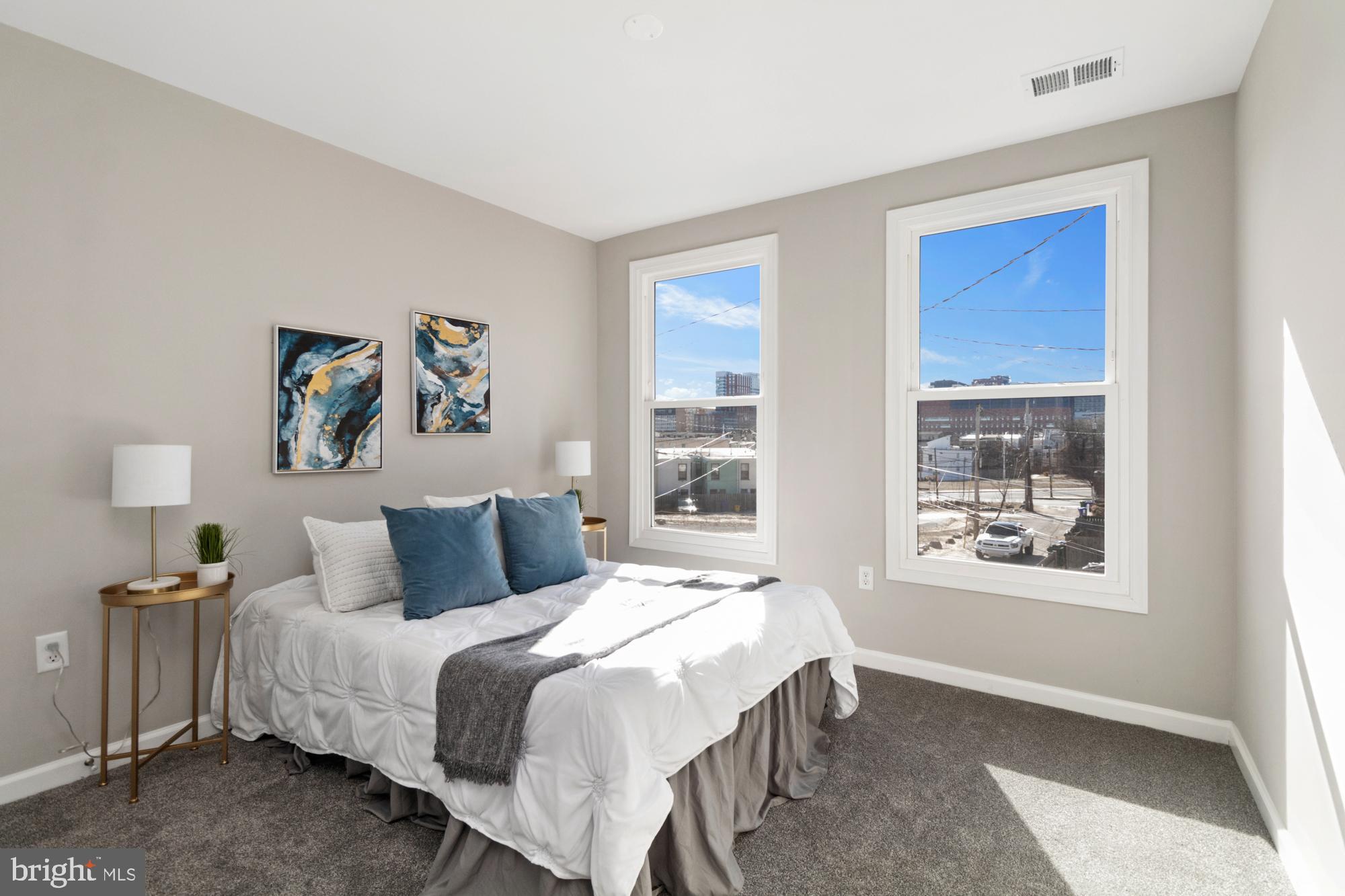 1707 E PRESTON STREET