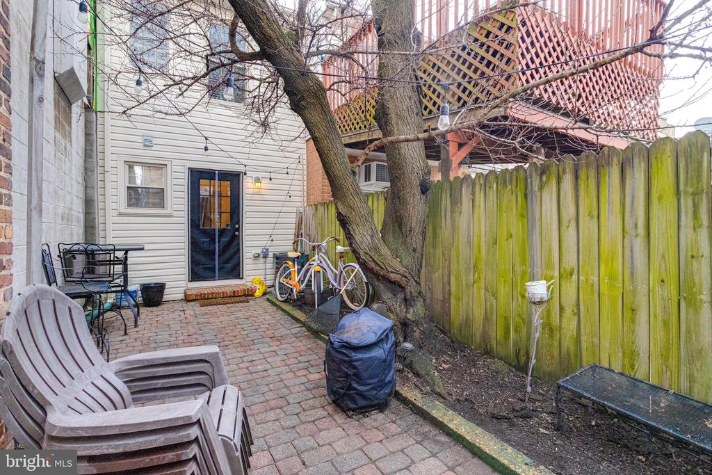1430 HULL STREET