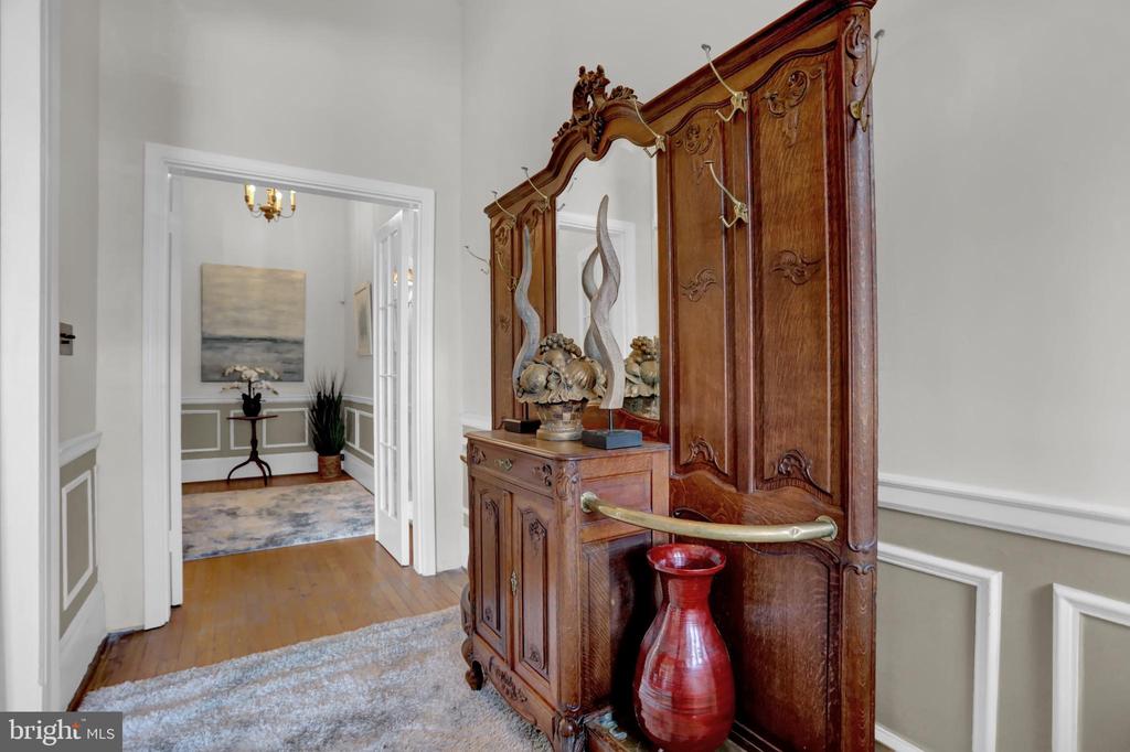 1706 PARK AVENUE