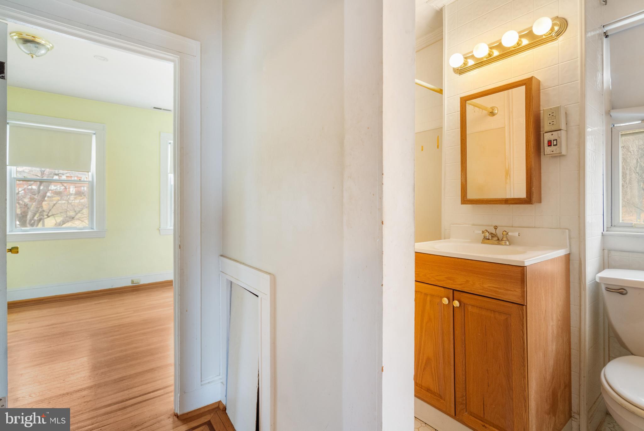1101 W 42ND STREET W