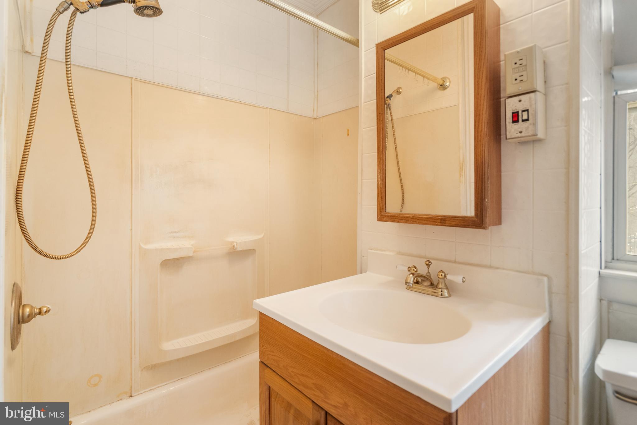 1101 W 42ND STREET W