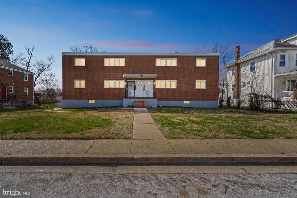 3717 BOARMAN AVENUE