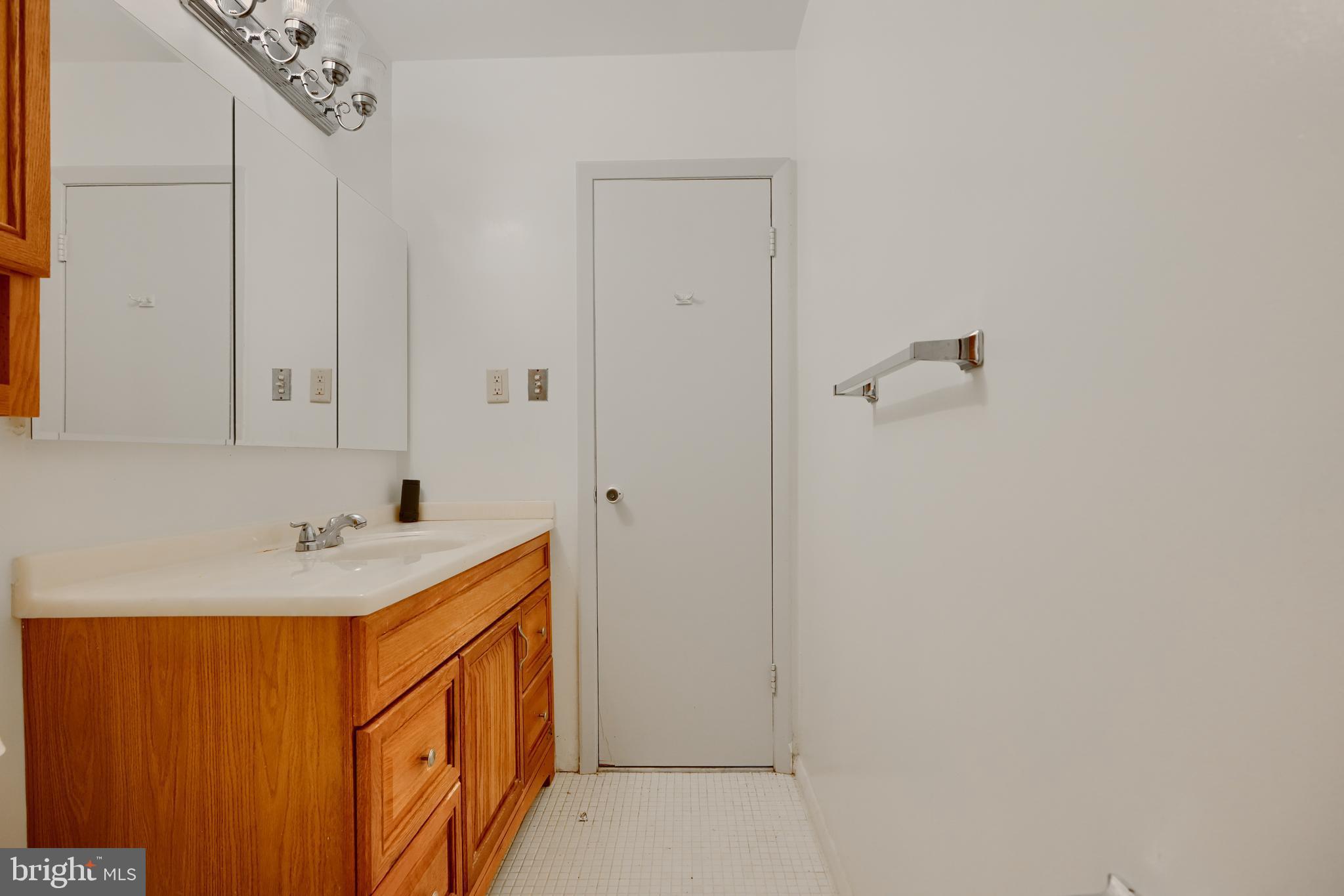 3737 CLARKS LANE 111